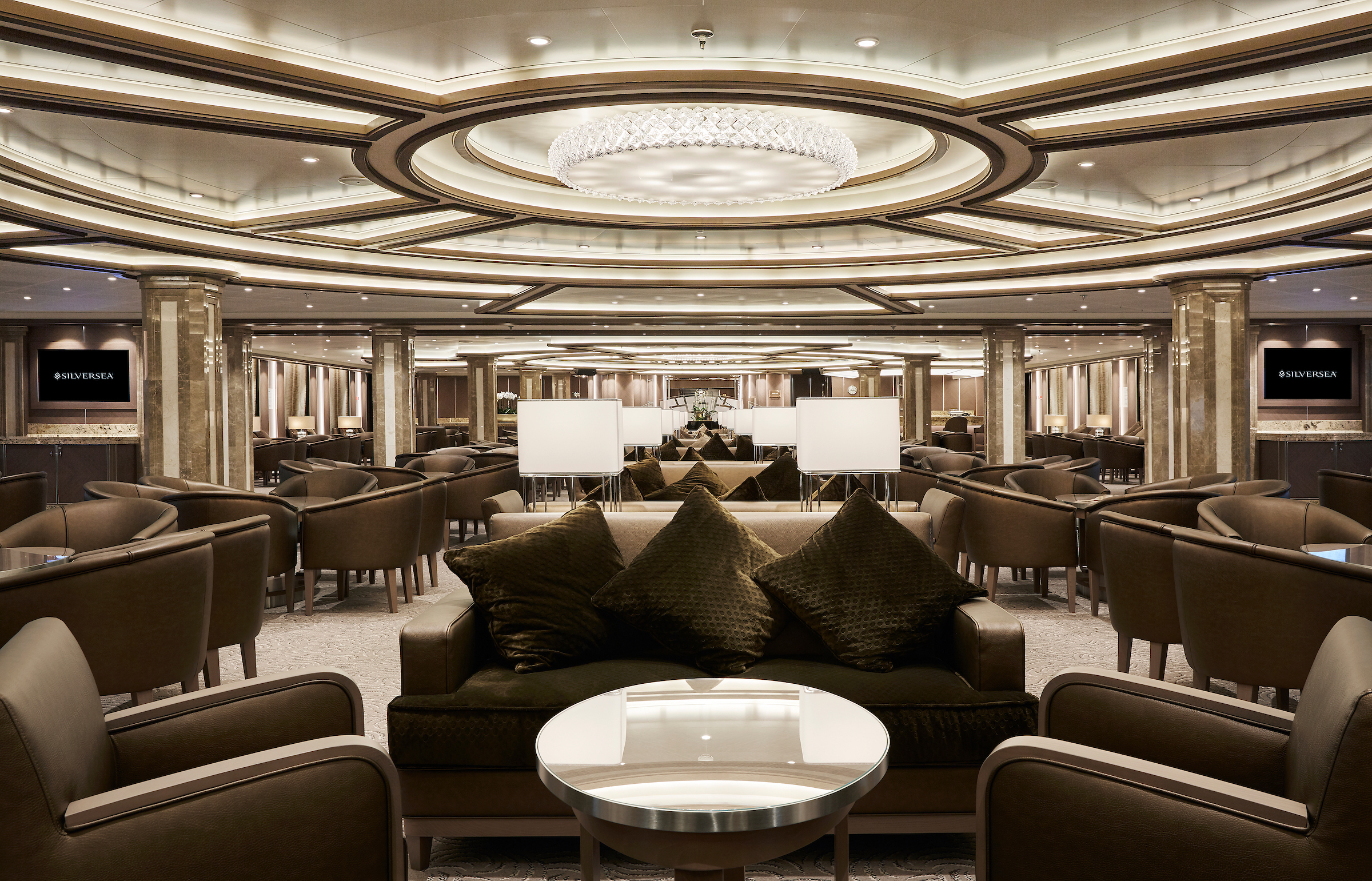 Silversea - Silver Muse - Dolce Vita 1.jpg